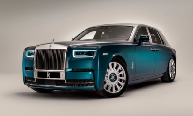 2023 Rolls-Royce Phantom