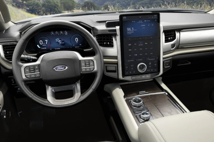 2023 Ford Excursion Interior