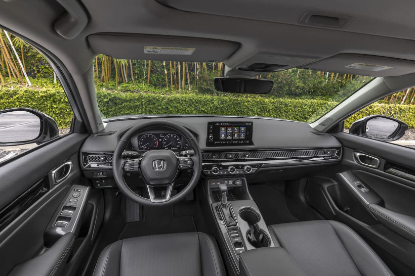 2023 Honda Pilot Touring Interior